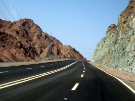 Цветные горы. Дорога Дахаб - Шарм